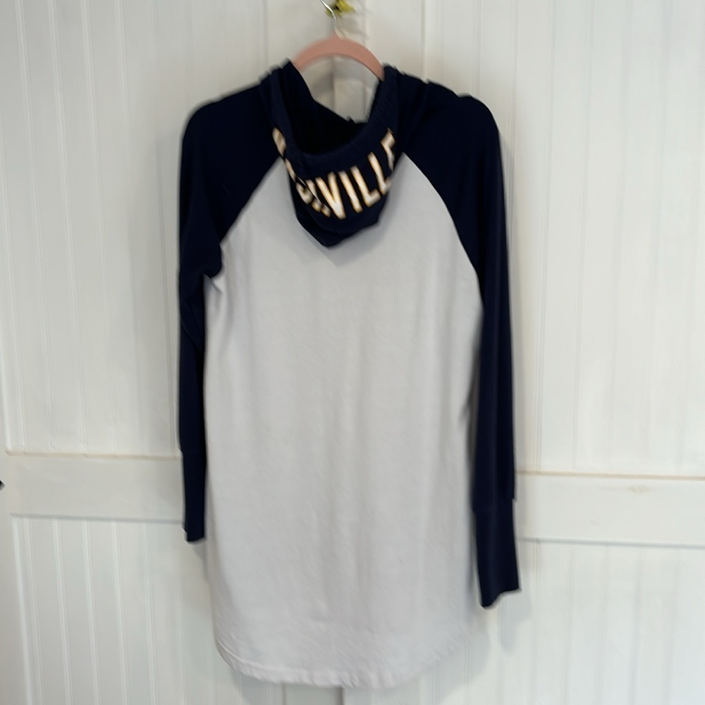 G-111 4her Nashville predators long hoodie size M - Picture 5 of 8